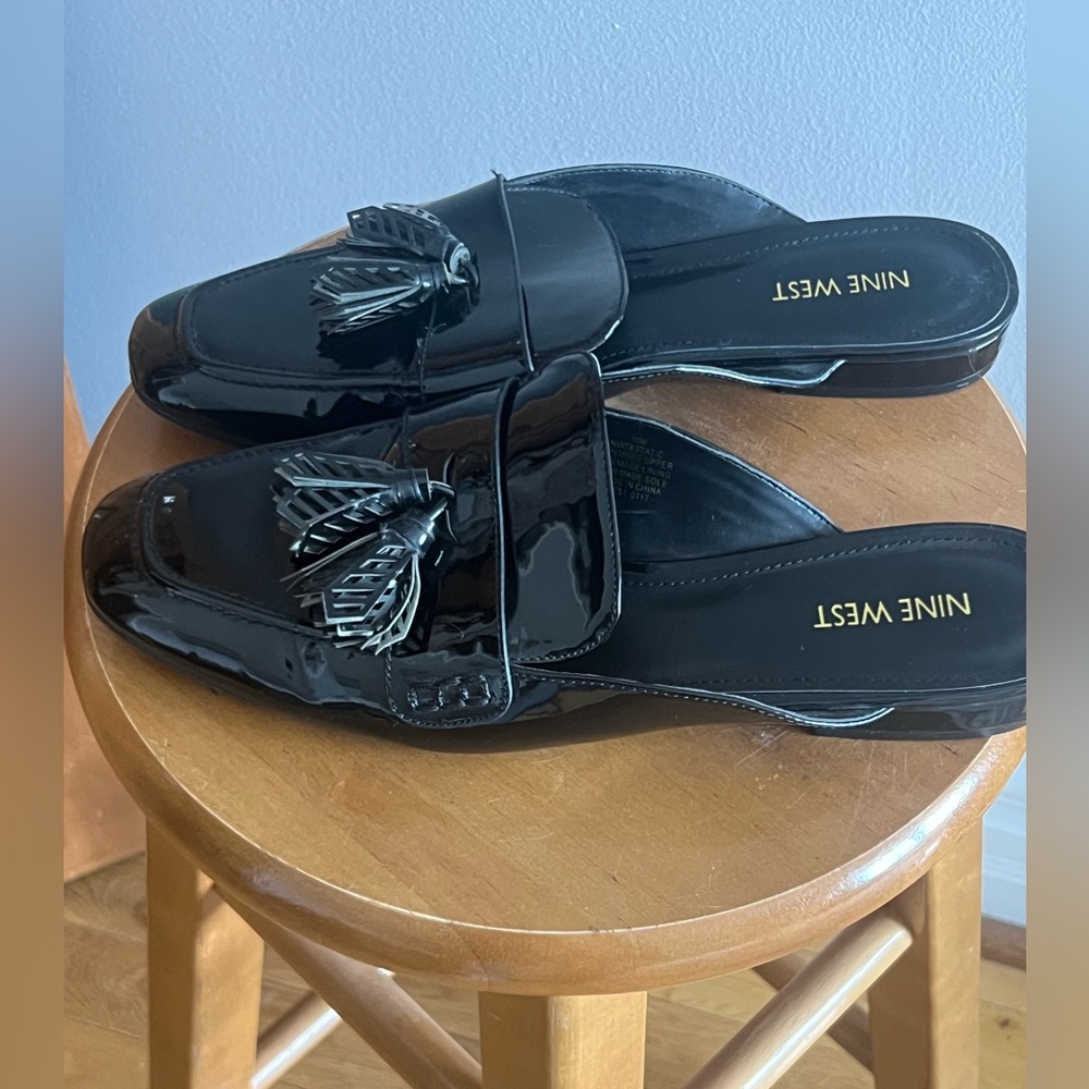 Nine West Black Patent Tassel Mules size 10
